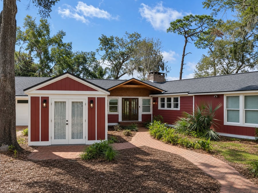 Altamonte Springs home with new siding and shingle roof