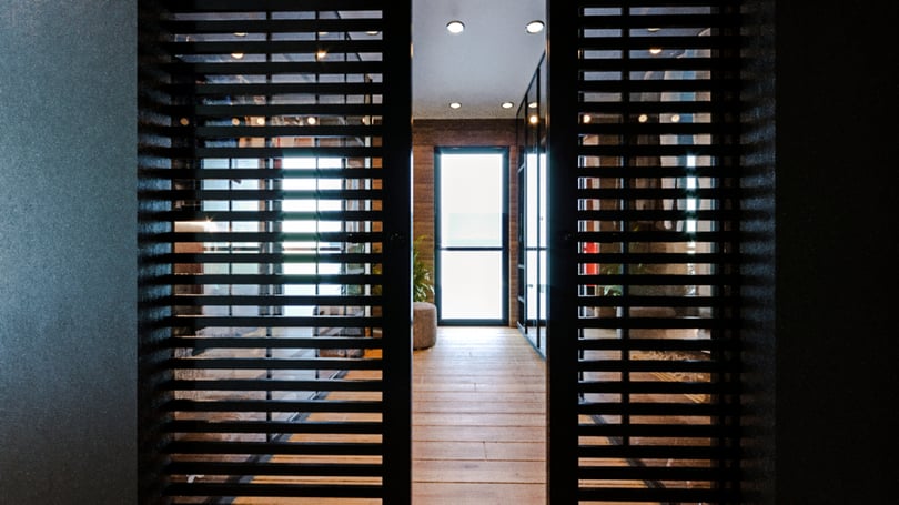 Master bedroom interior design in Gebze Kocaeli villa with modern pendant lights and accent wall