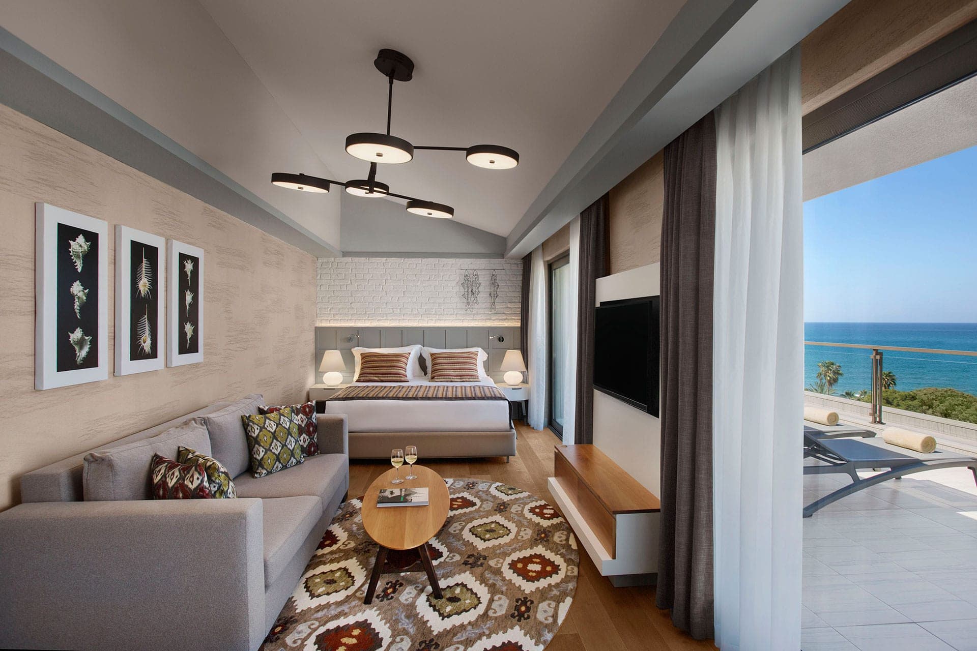 Penthouse Suite with Partial Sea View