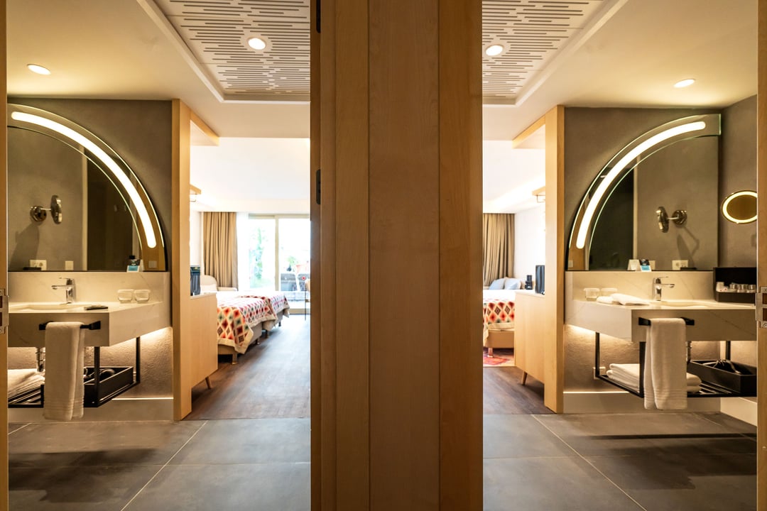 Deluxe Aile Swim-Up Süit