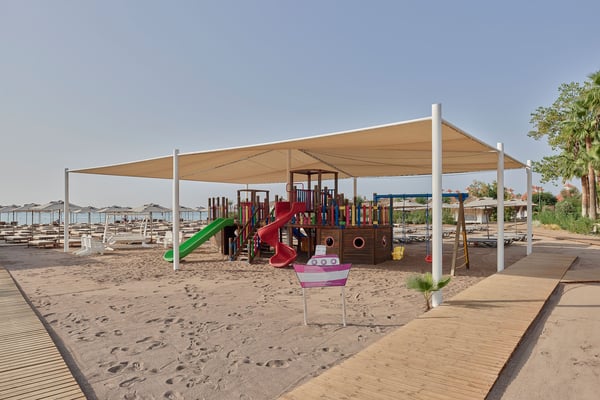 Lara Barut CollectionGallery