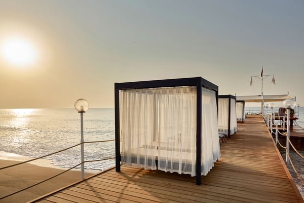 Lara Barut CollectionGaleri