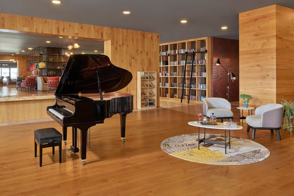 Lara Barut CollectionGallery