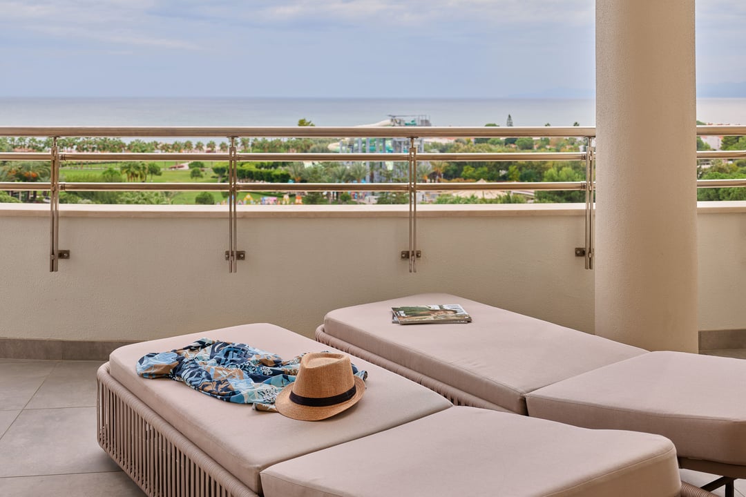 Corner Suite mit Jakuzzi und Meerblick