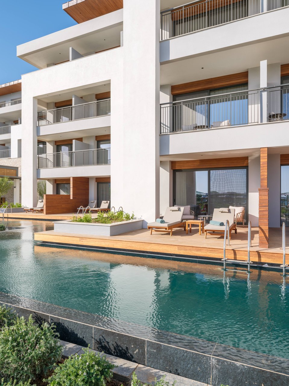 Deluxe Double 4 Deniz Tarafı Swim-Up Oda