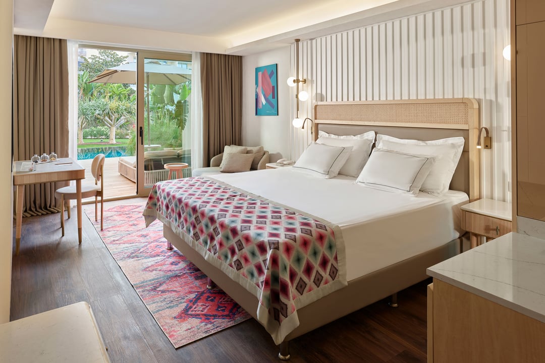 Номера Deluxe Garden Swim Up