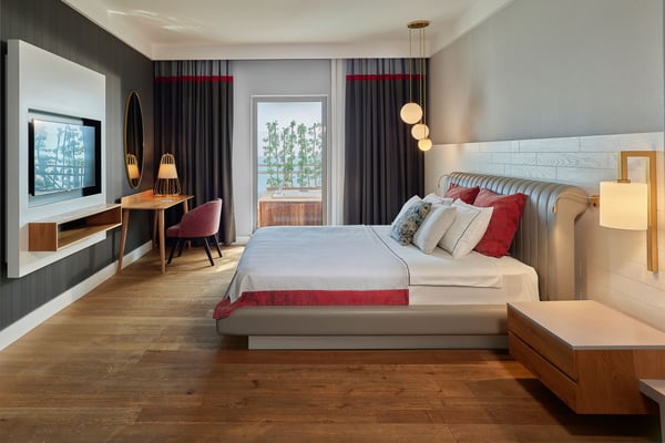 Lara Barut CollectionGaleri