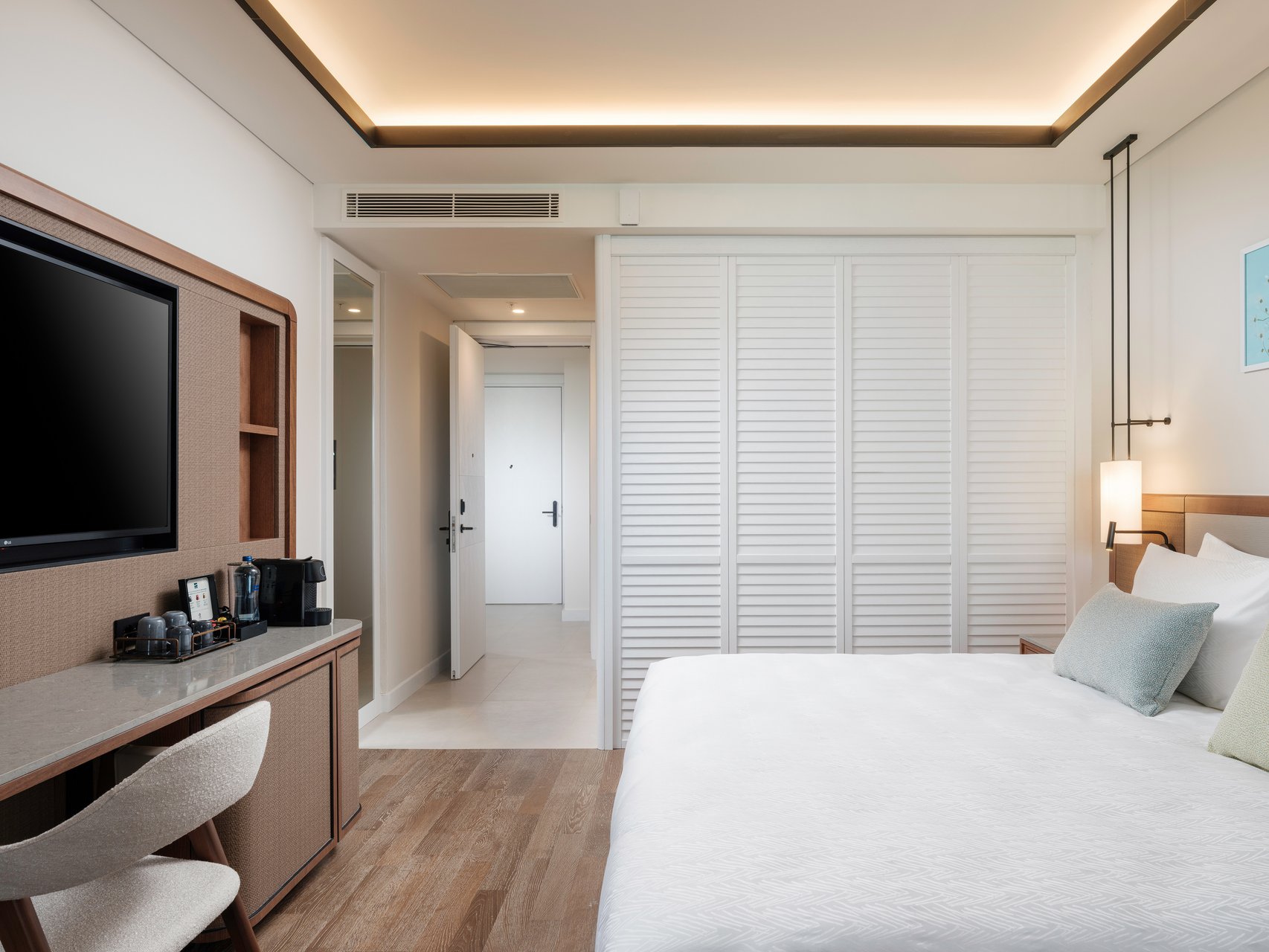 Deluxe Adventure Park View Family Suite