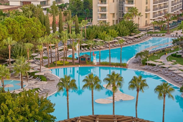 Lara Barut CollectionGaleri