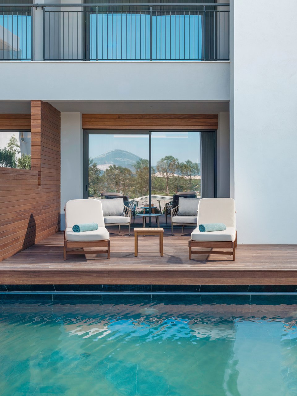 Deluxe Deniz Tarafı Swim-up Oda