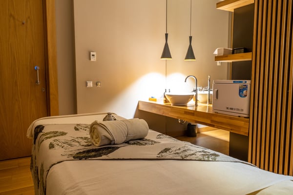 Lara Barut CollectionGallery