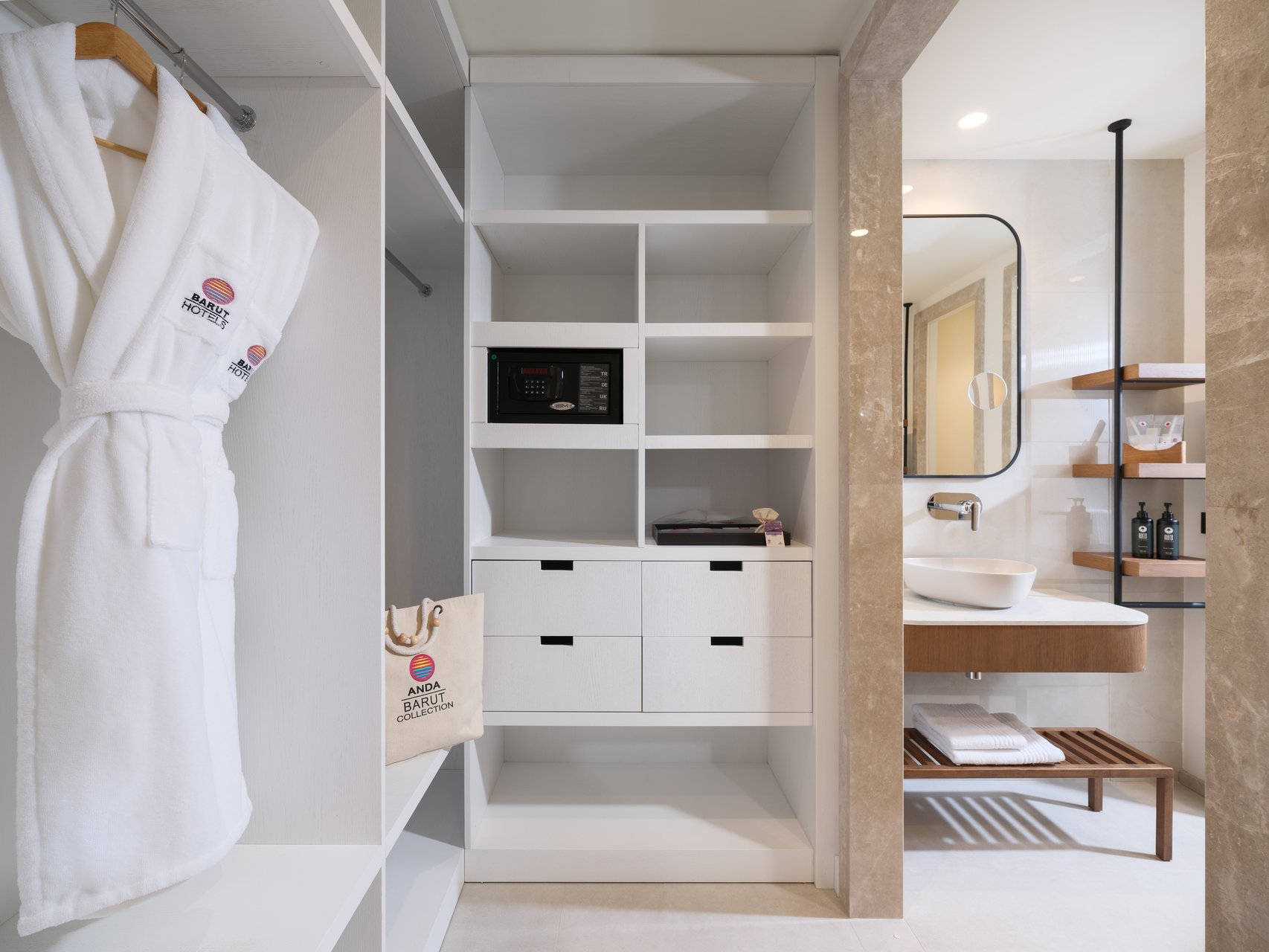 Deluxe Sea View Room