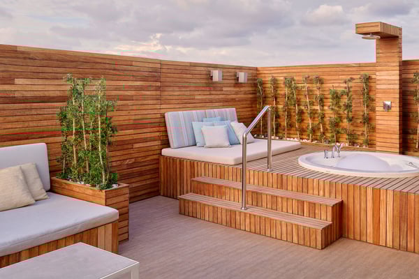 Lara Barut CollectionGaleri