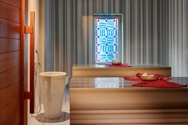 Lara Barut CollectionGallery