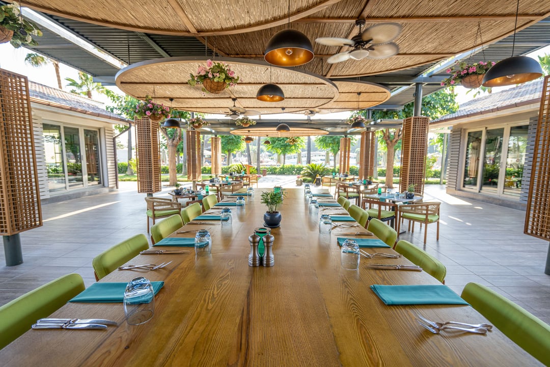 Hungry Gorilla Grab N Go