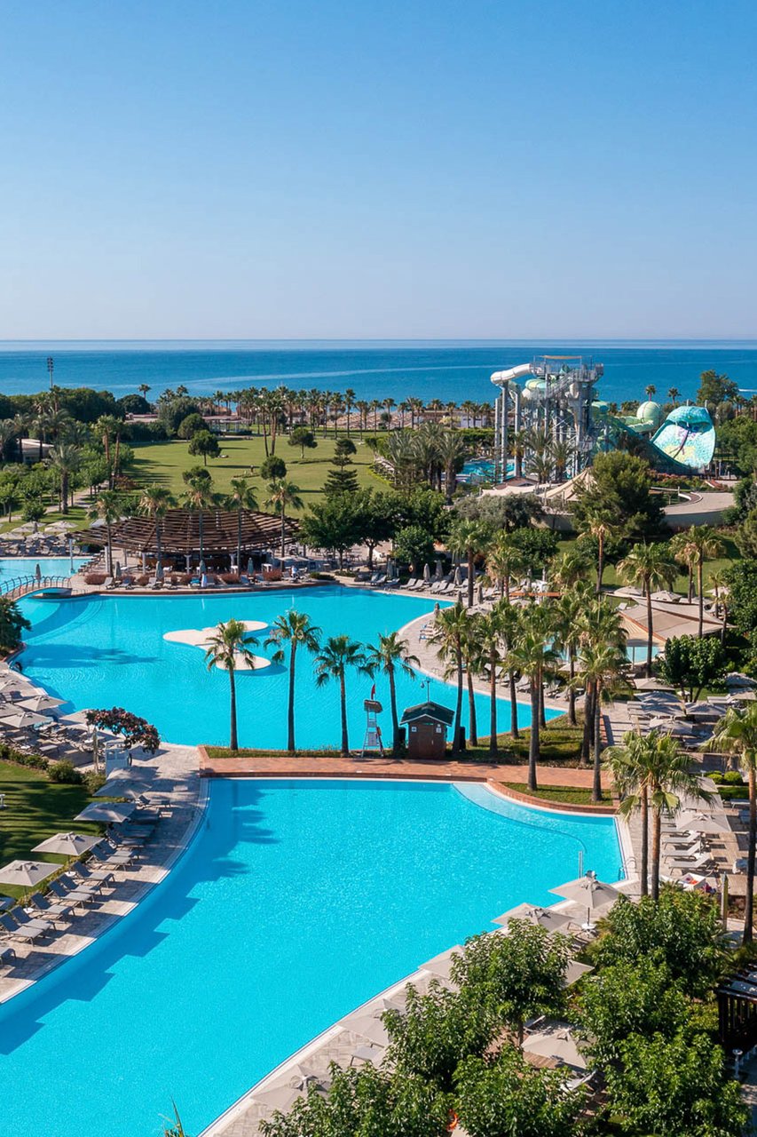 Antalya’da masmavi bir tatil