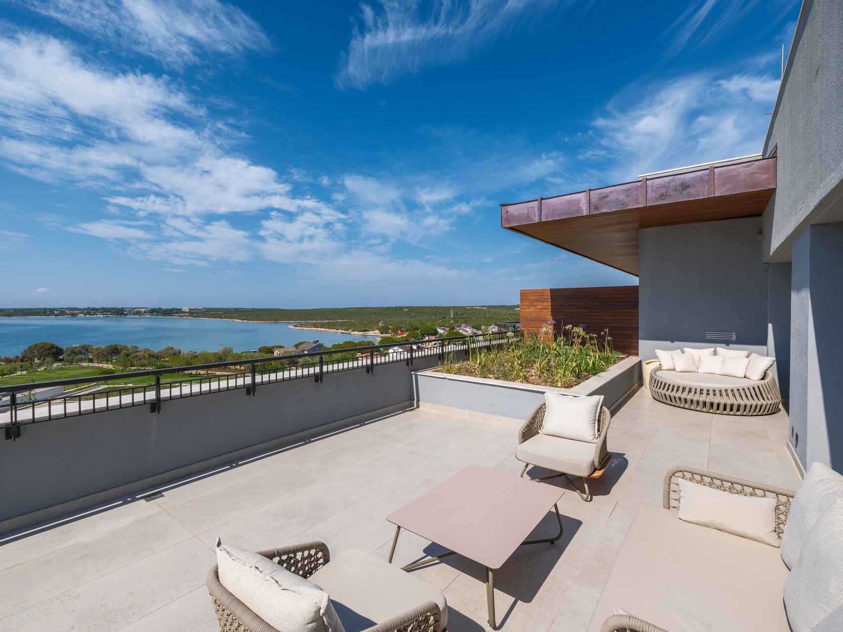 Penthouse Süit 2 Yatak Odalı, Özel Havuzlu - Deniz Manzaralı