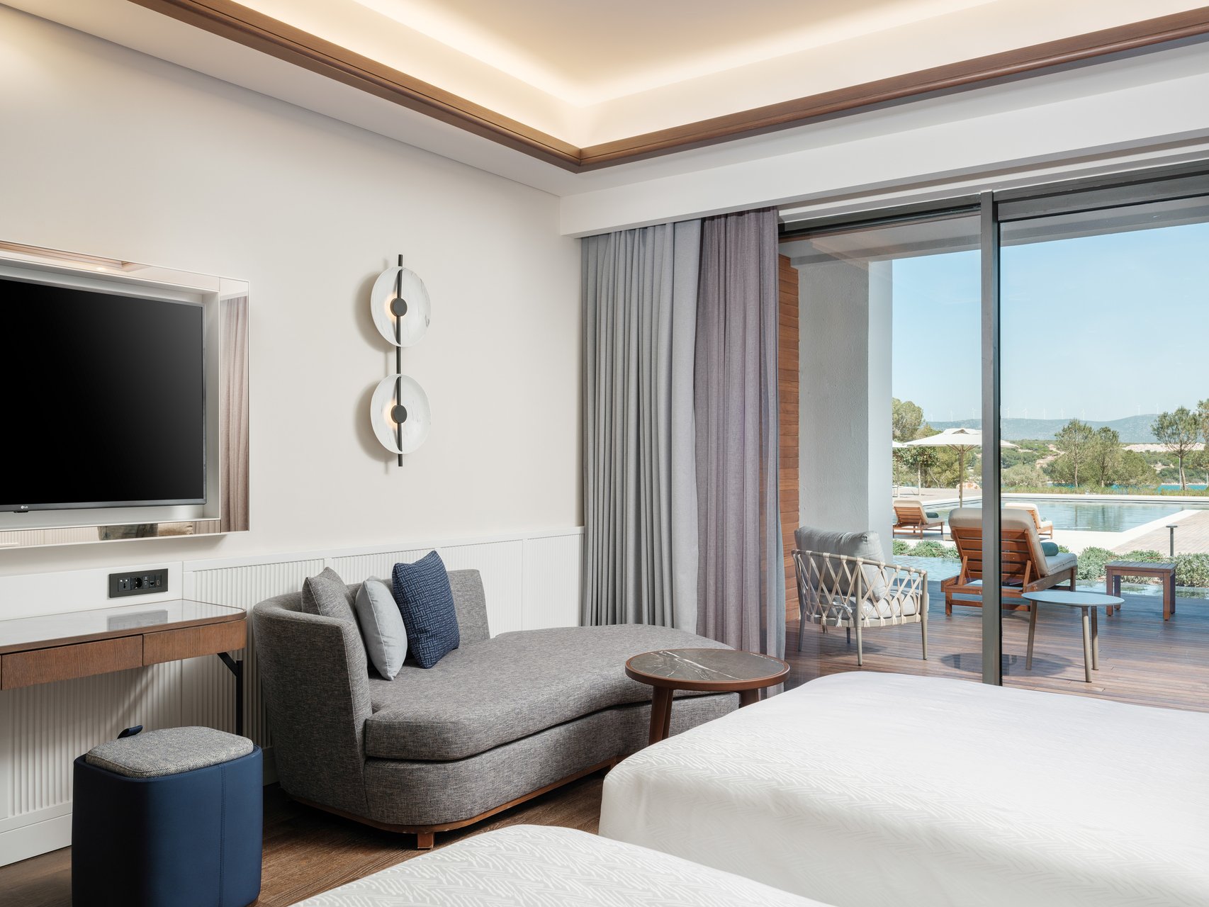 Deluxe Deniz Tarafı Swim-up Oda