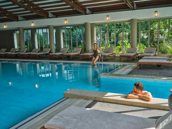 Lara Barut CollectionGallery