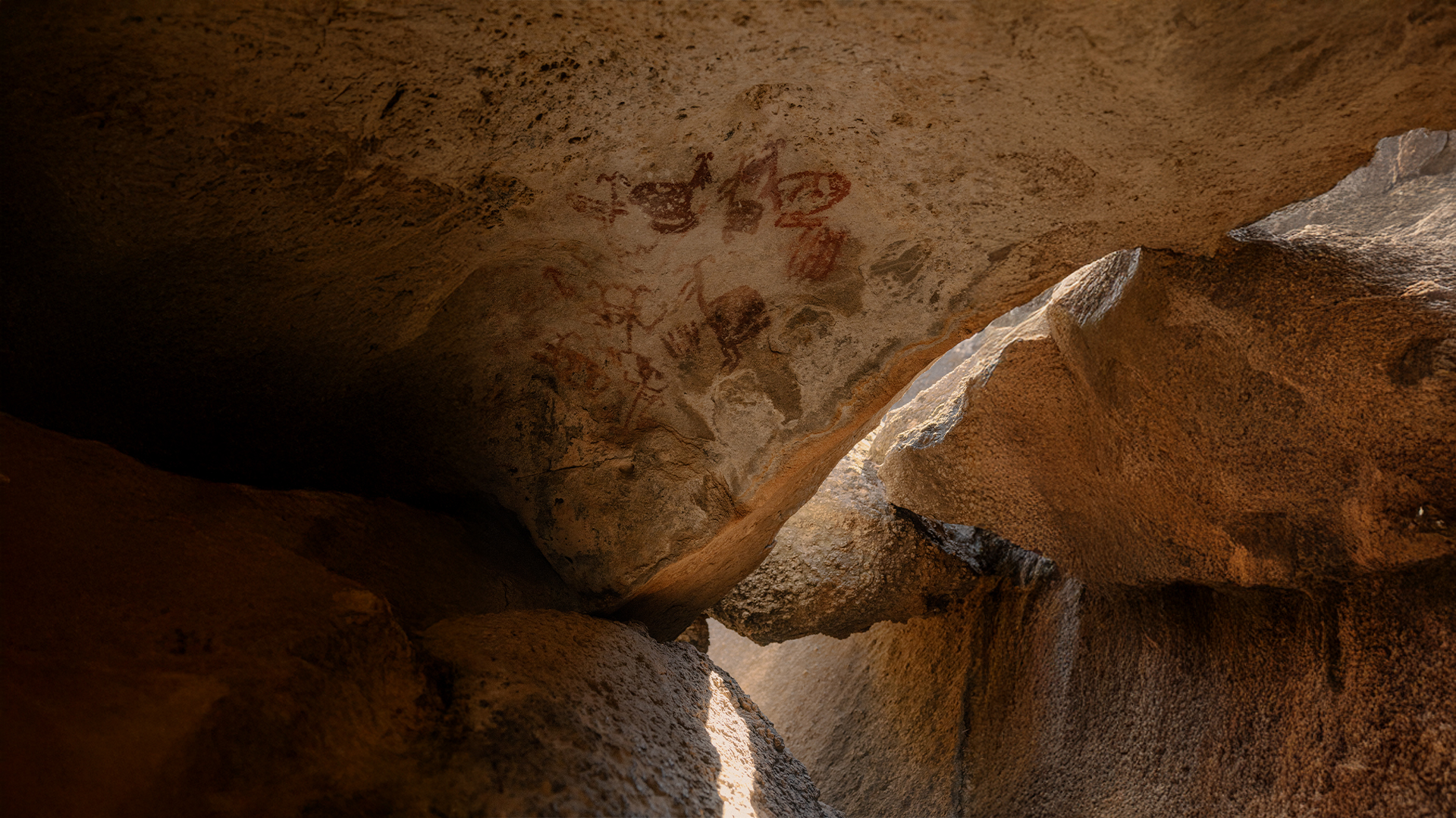 4x4 Araçlarla Neolitik Kaya Resimleri Turu