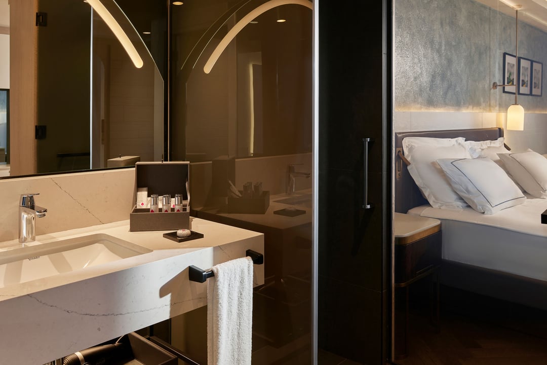 Deluxe Zimmer mit Teilweisem Meer- und Poolblick