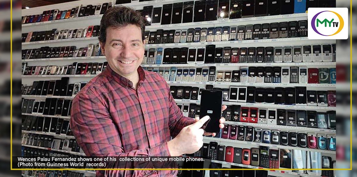 Spanish phone collector makes it to Guinness  - article image