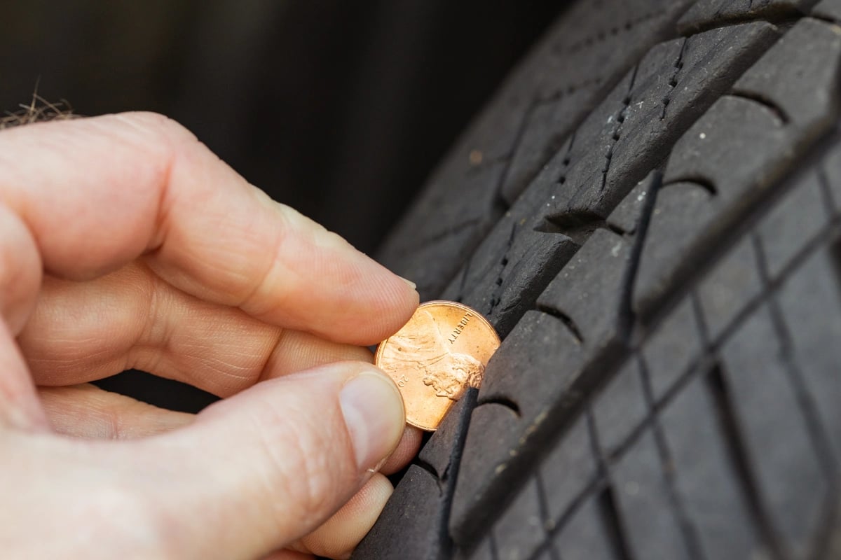 lincoln penny test for tire tread depth.webp