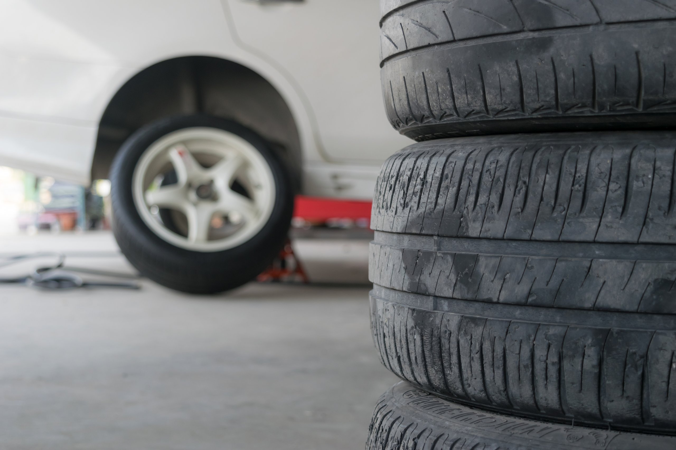 How Long Do Tires Last? How Long Should They Last?