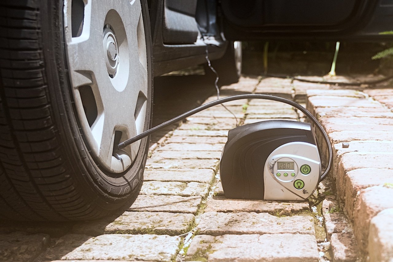 What is a Portable Tire Inflator? And Do You Need One?