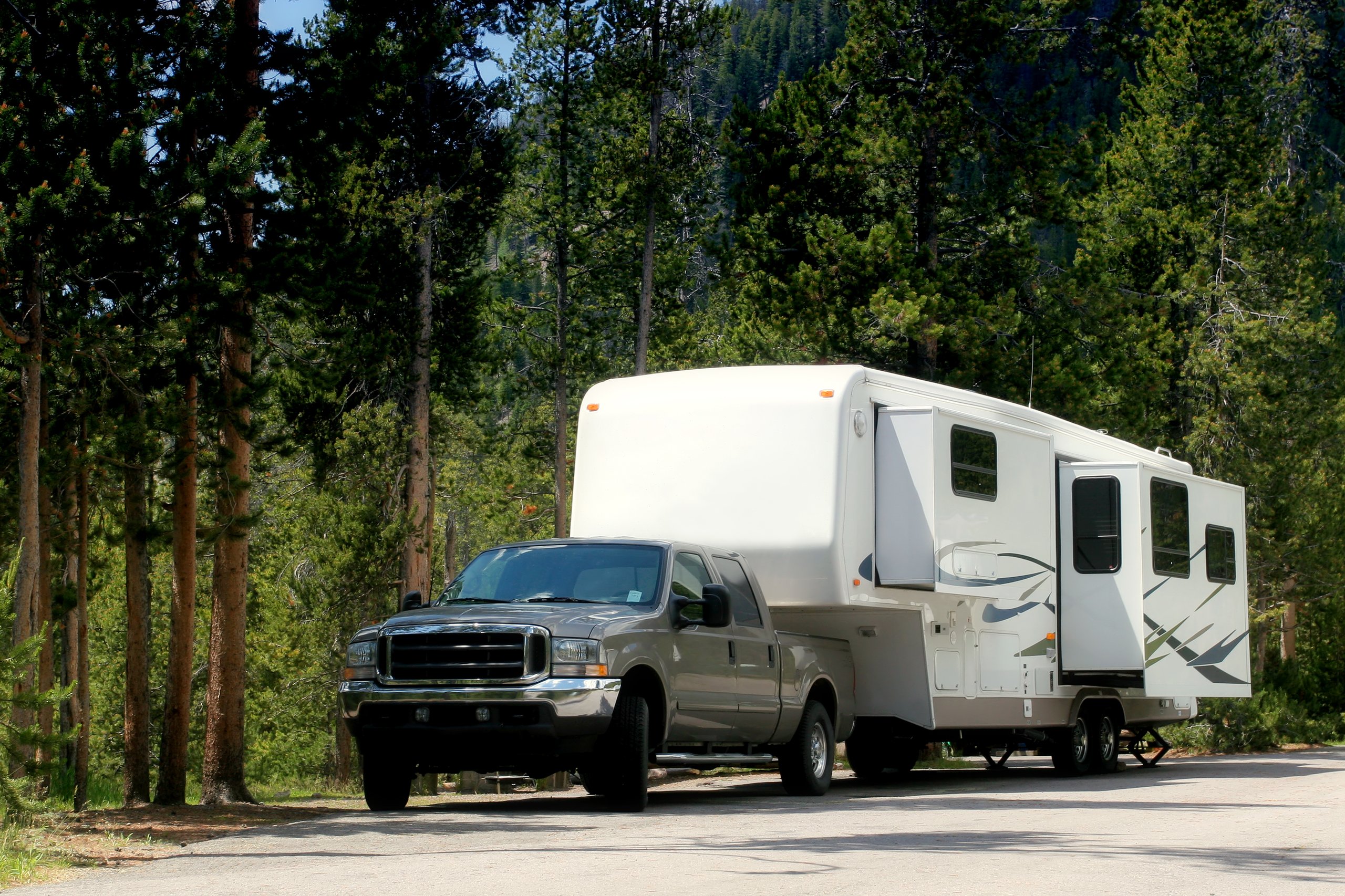Complete Guide to Trailer Tires