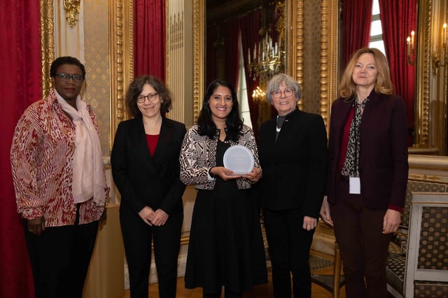 Komal Kumar with her Simone Veil Award