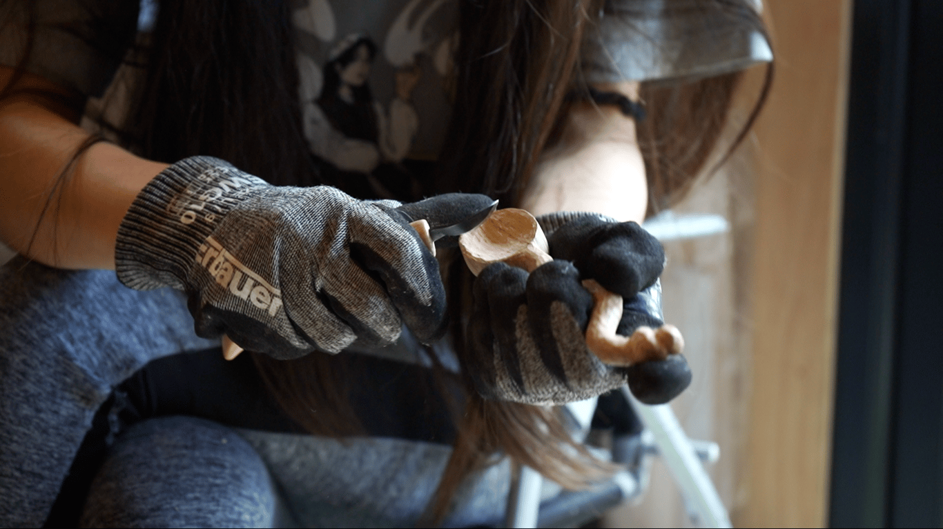 Camilla Dilshat spoons