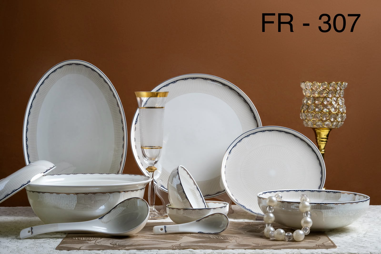 Aquatic Japan 36-Piece Premium Magnesium Porcelain Dinner Set (Indian Thali Shape), 24k Gold Plated