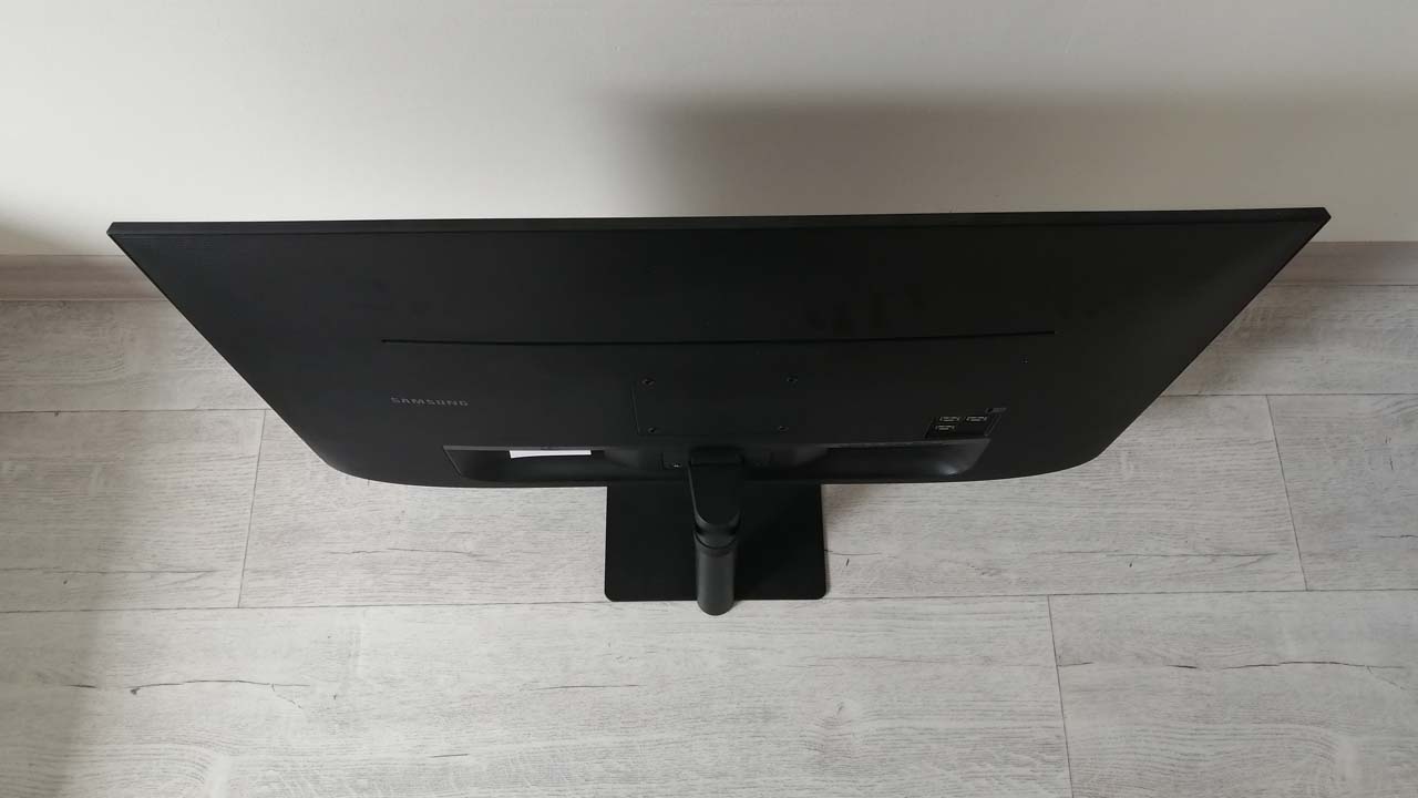 Recenzia na pracovný monitor Samsung Smart M7