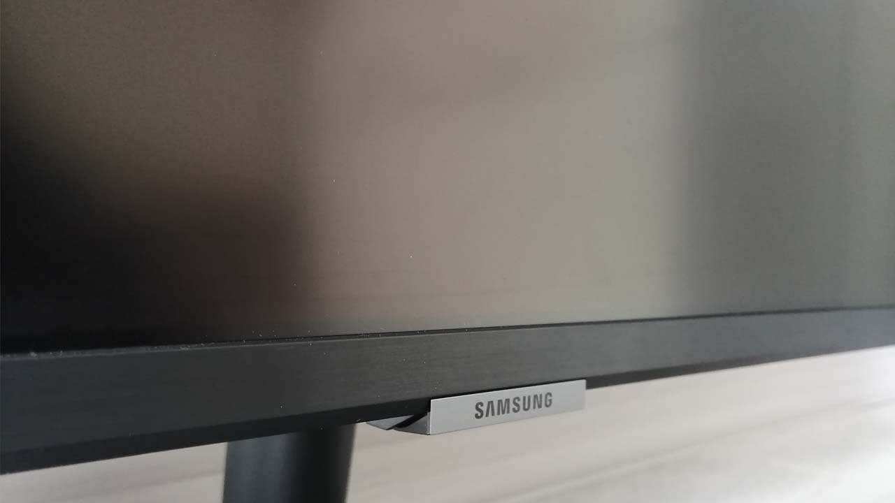 Recenzia na pracovný monitor Samsung Smart M7