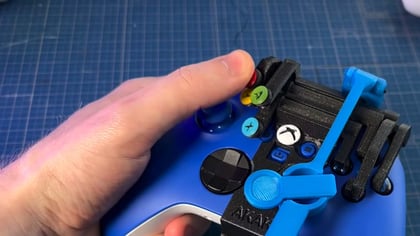 Jednoručný ovládač pre Xbox