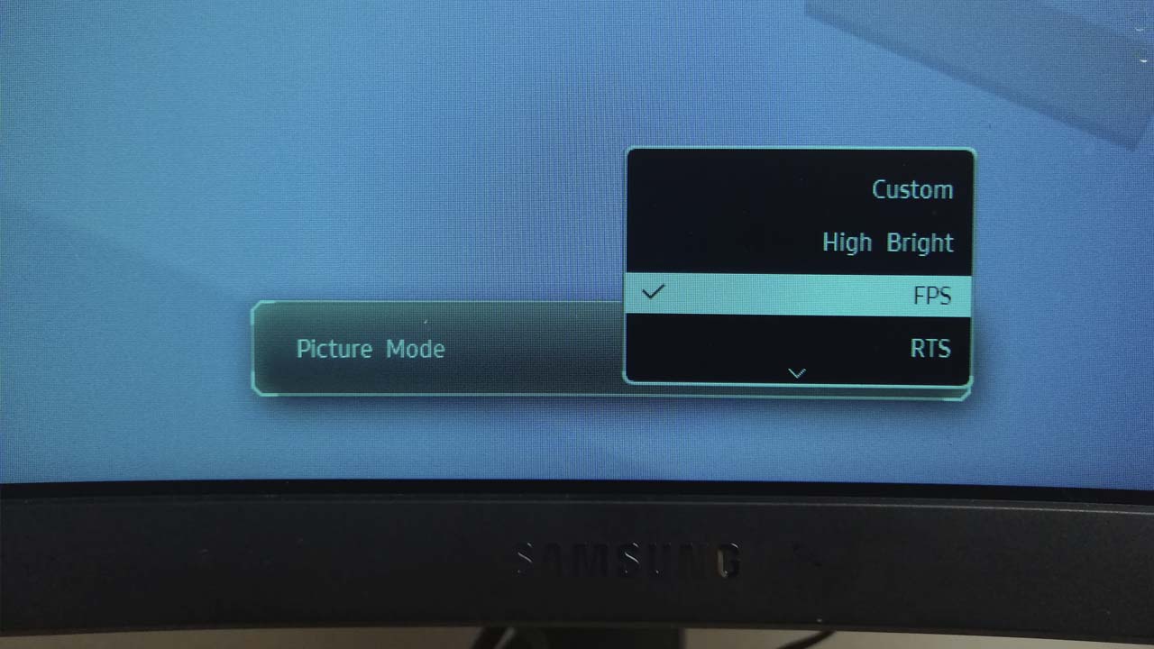 Recenzia na herný monitor Samsung Odyssey G7