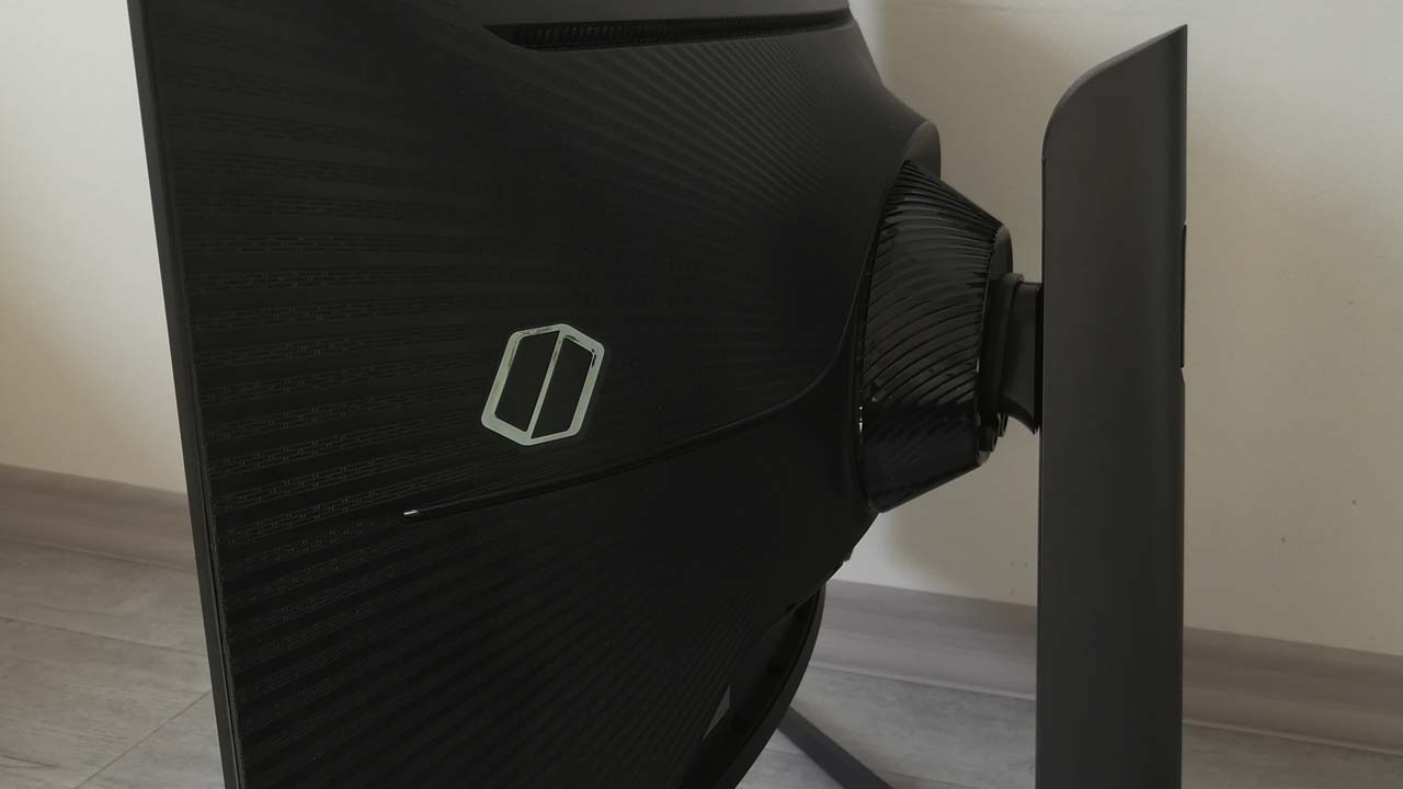 Recenzia na herný monitor Samsung Odyssey G7