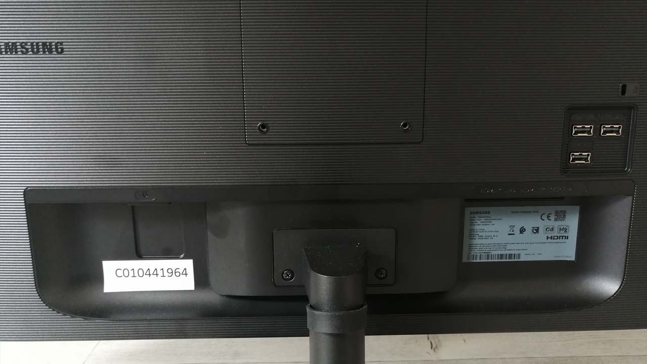Recenzia na pracovný monitor Samsung Smart M7