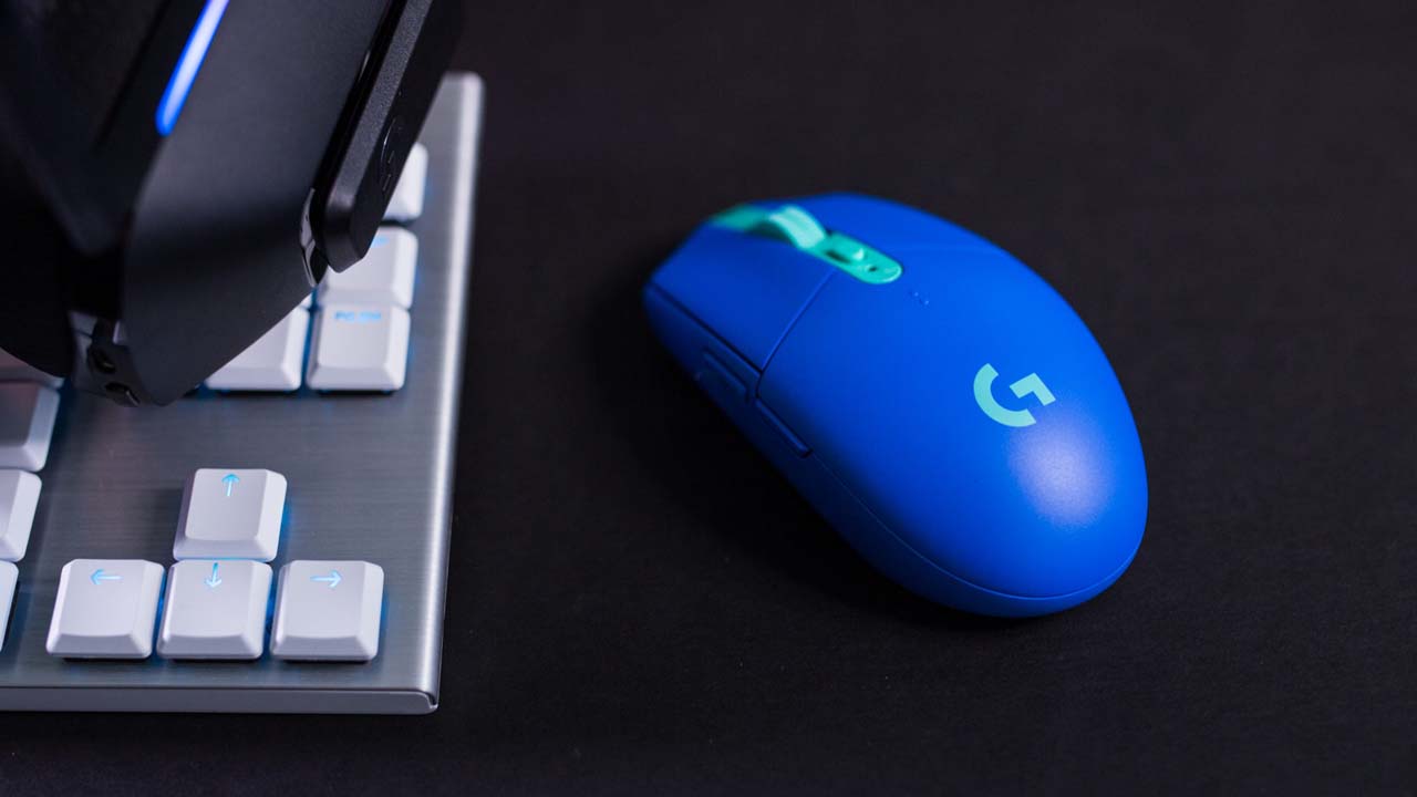 Logitech G305