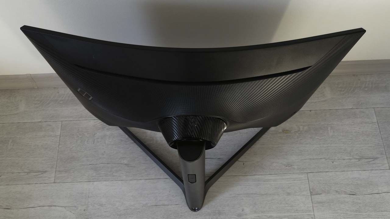 Recenzia na herný monitor Samsung Odyssey G7