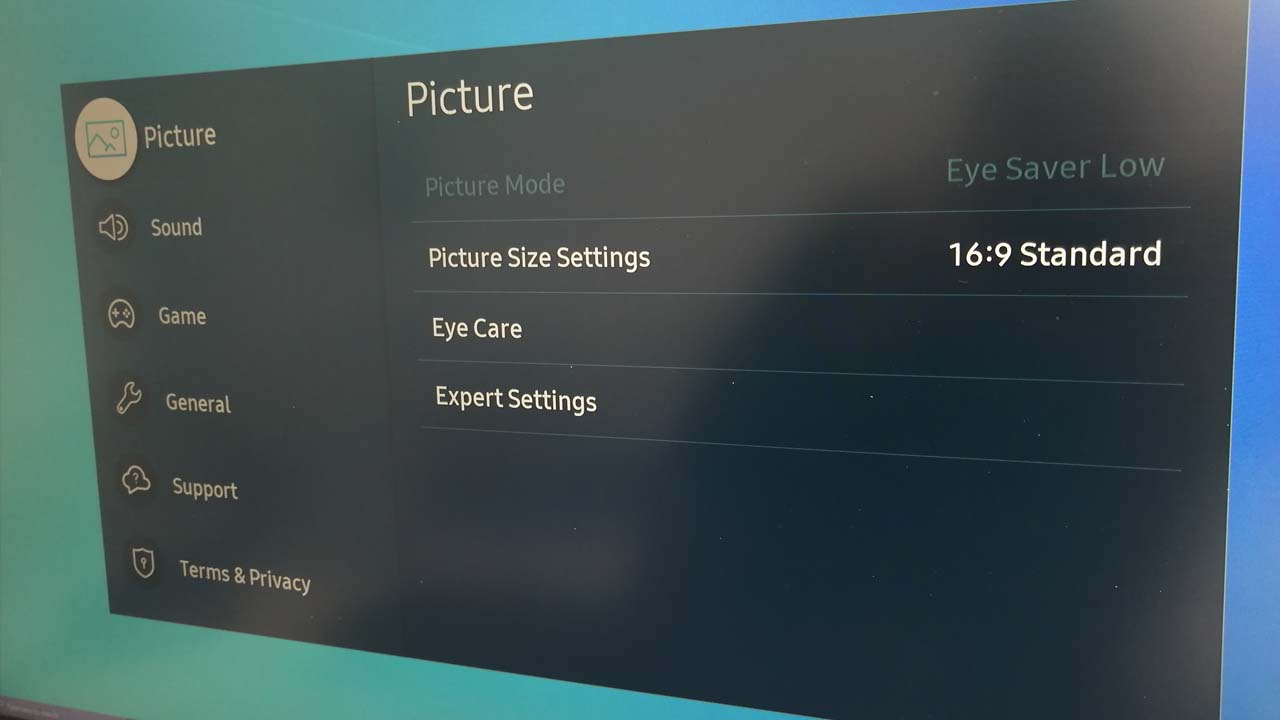 Recenzia na pracovný monitor Samsung Smart M7