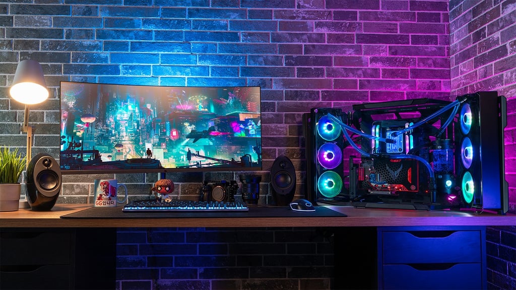 Cooler Master MasterFrame 700