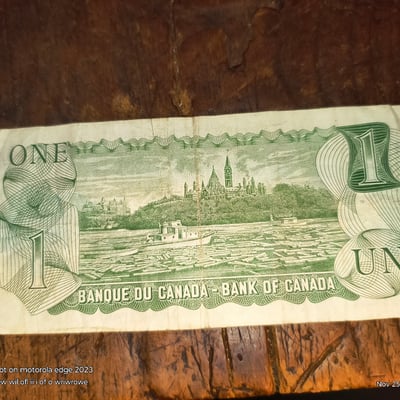 Canadian one-dollar banknotes (front and back) - Image 2 of 2