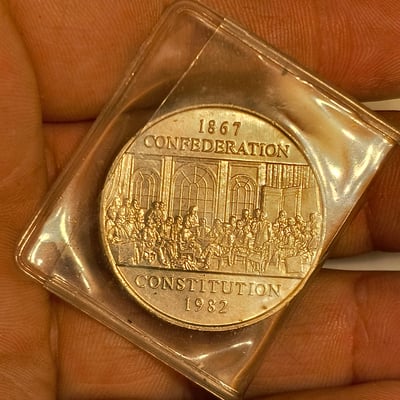 Canadian coins in protective cases - Image 1 of 2