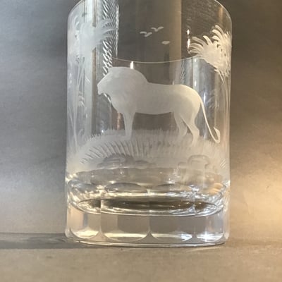 Queen Lace Crystal Double Old Fashioned Safari Glasses - Image 7 of 8