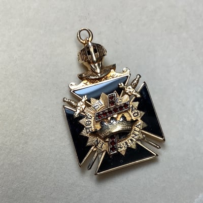 Gold & Onyx Knights Templar Pendant - Image 1 of 10