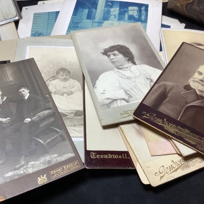 Antique Photos / Portraits - Image 5 of 14