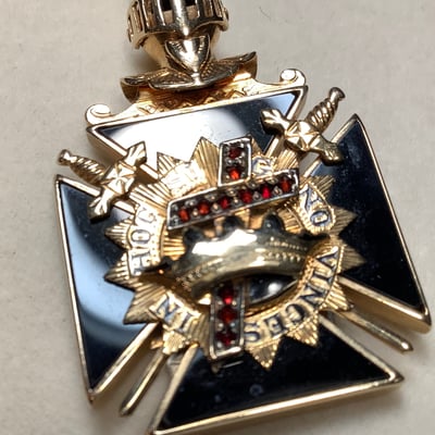 Gold & Onyx Knights Templar Pendant - Image 2 of 10