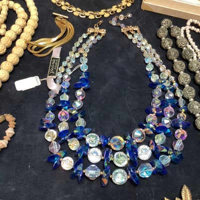 Vintage Costume Jewelry - Trifari & More - Image 5 of 14